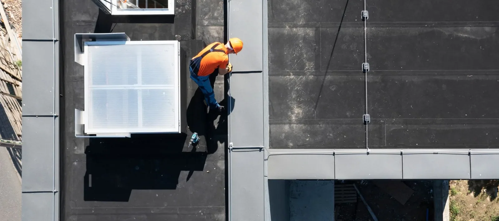 Commercial roof inspection